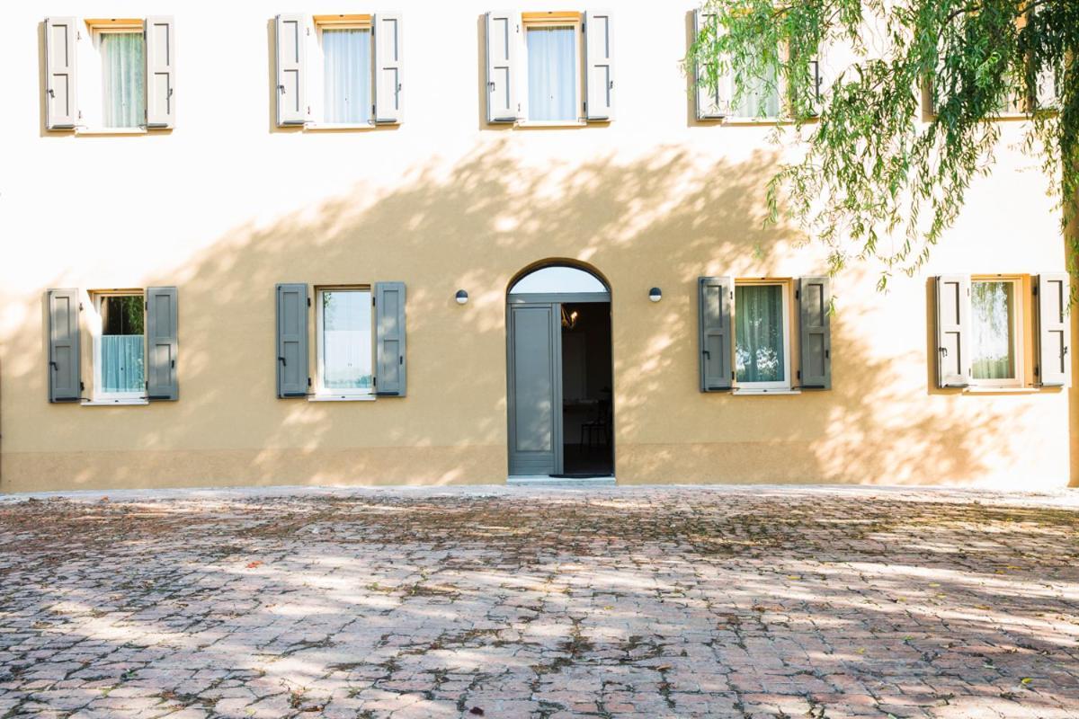 Agriturismo Vitae Fabbrico Exterior photo